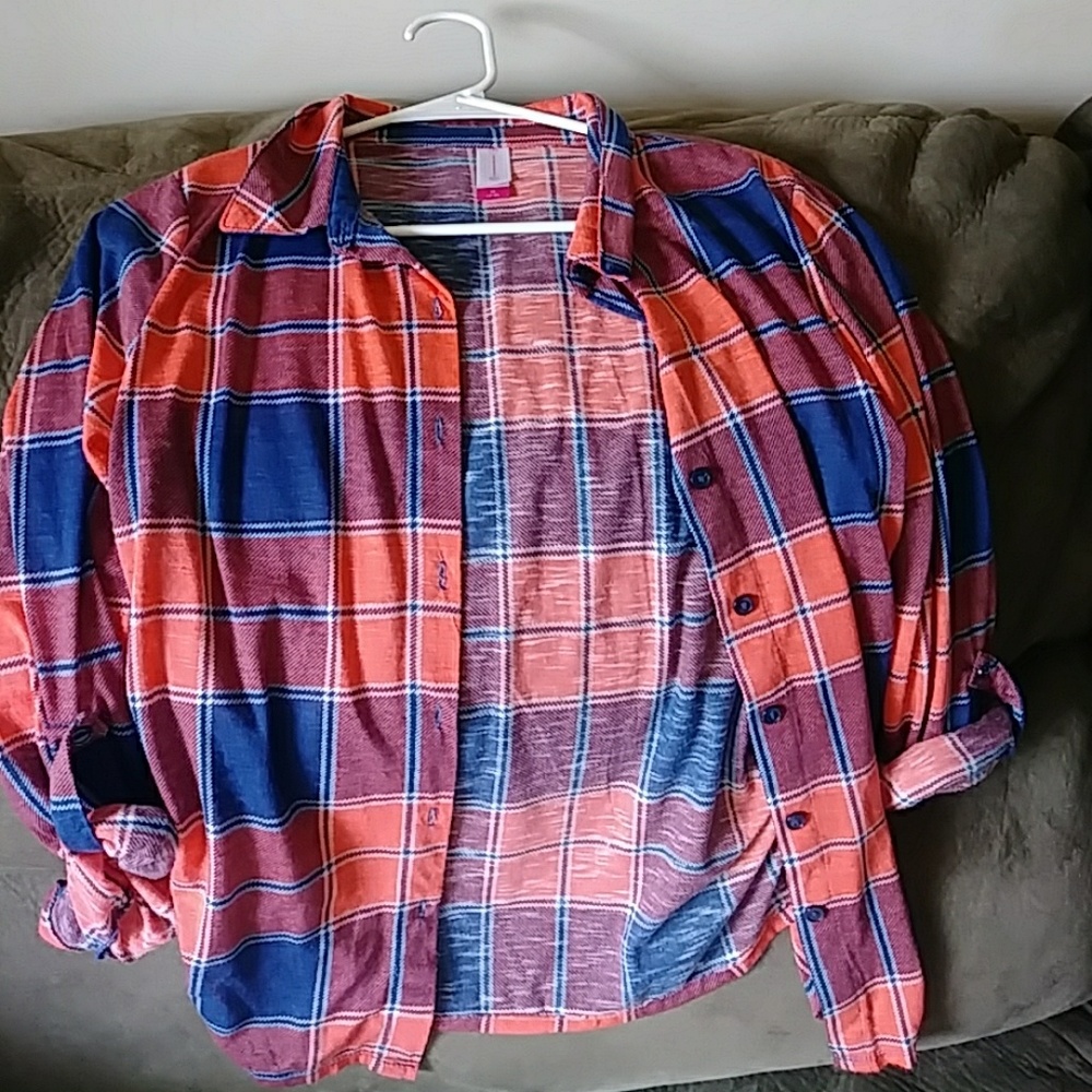 Orange navy polyester throw button up